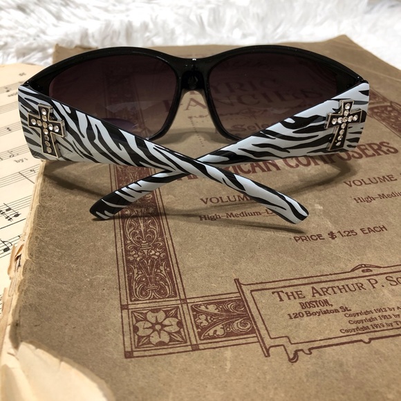 None Accessories - Sunglasses with Black & White Animal Print and Cross Embellishment
